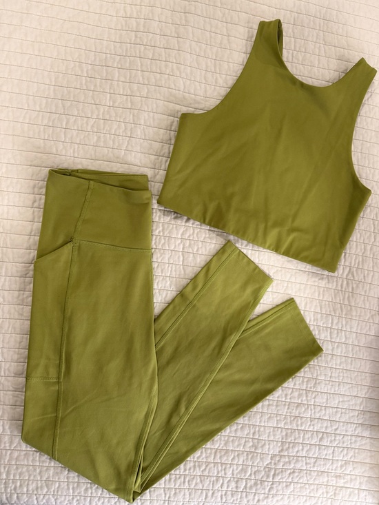 girlfriend collective Pants - girlfriend collective Green High-Waist Pocket Legging & Dylan Tank Set